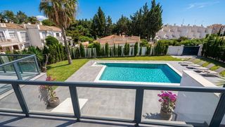 Casa adossada  Calle lucena. Bonito adosado de reestreno