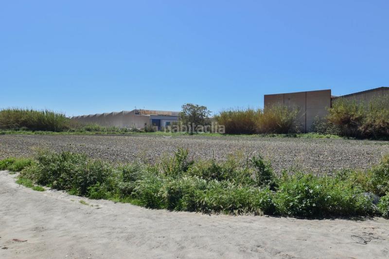 Foto 4213e72b-2d52-492f-90f1-0297799c5180. Residential plot in Motril ciudad Motril