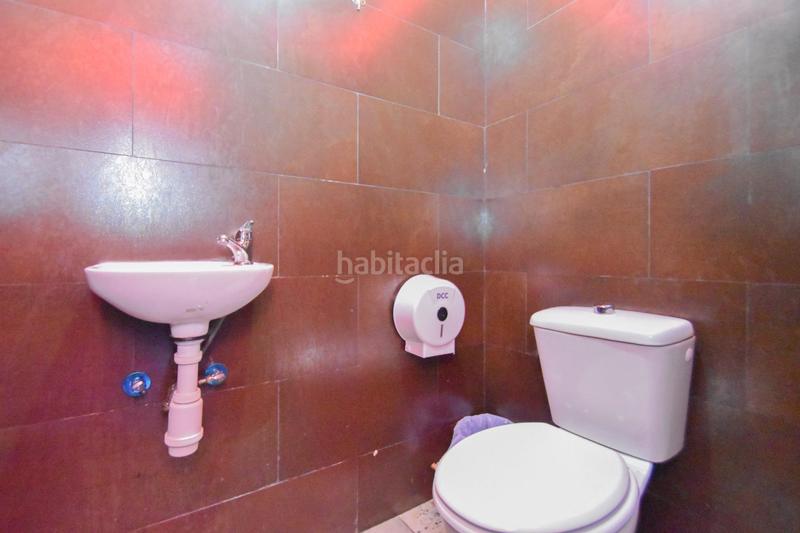 Foto 292ba1f1-a0e9-4f67-97d2-600c3c5f9e96. Rent business premise in calle socrates in Camino de Ronda Granada