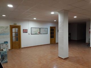 Local Comercial a Pajaritos. Local comercial en venta en pleno centro de granada.