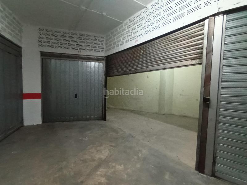 Foto 005119f9-e213-469f-a5b0-488be0b8c3ad. Parking voiture dans Barrio de Zaidín Granada