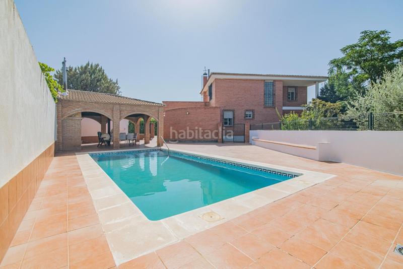Foto 3f0eaa13-9112-40a3-8ab1-c3ee2a08e201. Chalet oportunidad única! se vende magnífica casa en esquina con amplia parcela en Atarfe