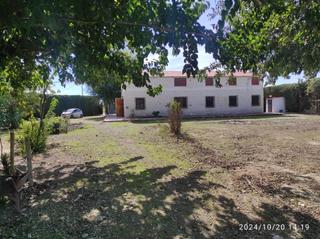Mas à Fuente Vaqueros. Fantastica finca de 6882m2  y 418 de vivienda
