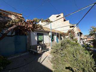 Maison à Barrio de la Vega. Venta de casa a reformar en barrio de monachil.