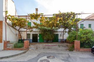 Casa  Avenida andalucia (res). Gran casa para reformar