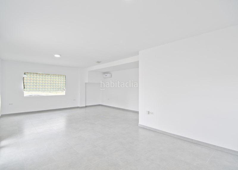 Foto f1d9435c-8923-43f3-90f7-49ed158677d3. Locale commerciale in Playa de Granada Motril