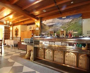 Local commercial  Carretera gr-3201. Oportunidad de comprar un restaurante emblemático en pleno funci