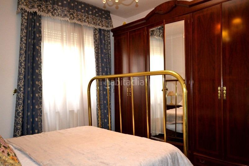 Foto 15054943-9529-47e6-8f8d-1724abae4f58. Piso  en venta , en el centro del pueblo junto a la iglesia en Montefrío