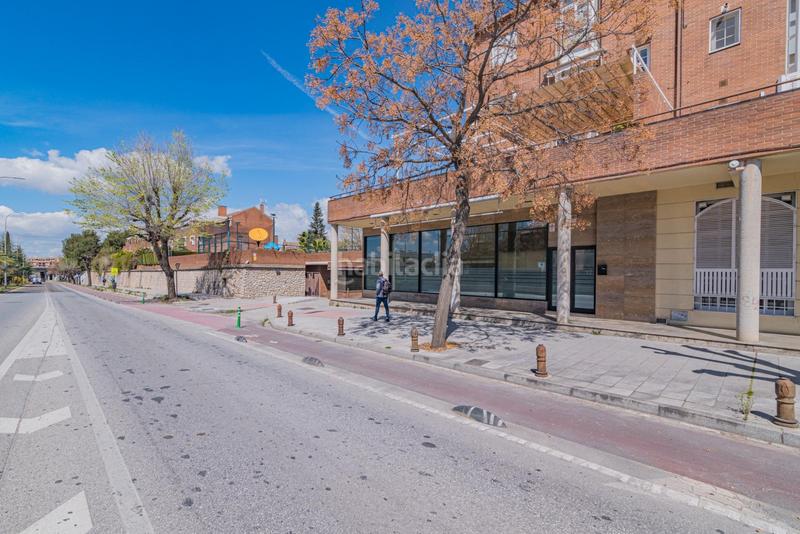 Foto f80fd54d-0093-41e2-936f-ea57524cb4e6. Locale commerciale in avenida andalucia 34 in Cerrillo de Maracena - Periodistas Granada