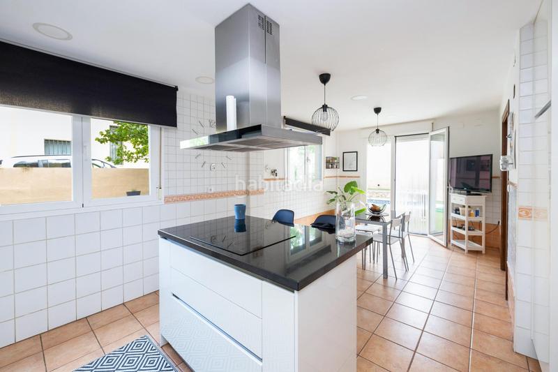 Foto b01d69eb-49cc-4a71-9423-a4936cc31117. Chalet mit heizung parking pool in Altos de la Zubia Zubia (La)