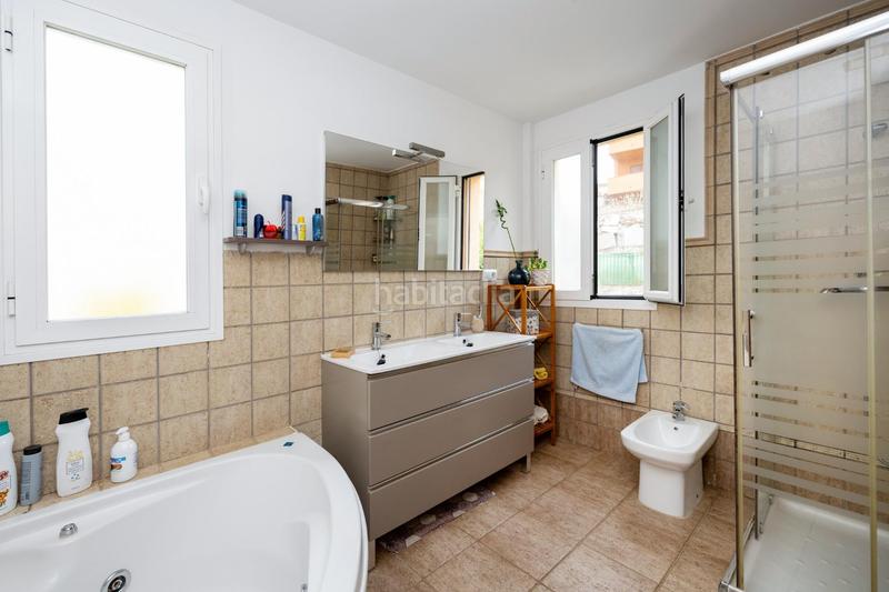 Foto b81dd237-2b20-4ef5-a76f-50f2b9738a14. Chalet with heating parking pool in Altos de la Zubia Zubia (La)