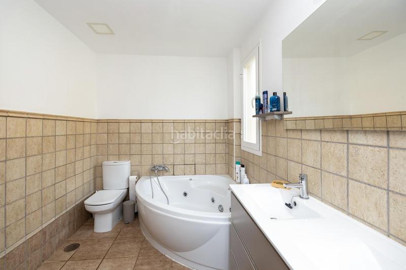 Foto c72b0ed9-bf27-4064-be11-4f0590d58bd7. Chalet with heating parking pool in Altos de la Zubia Zubia (La)