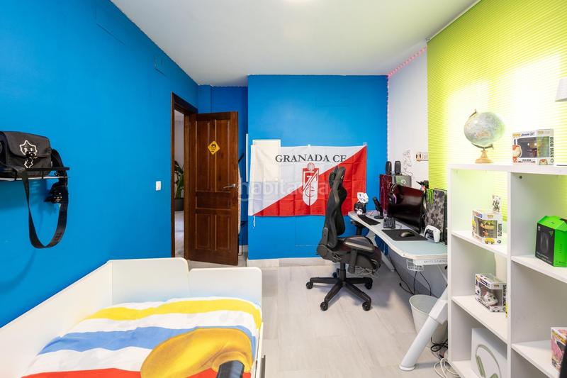 Foto 5f3629fb-fdec-40cd-99b9-250fb4dfc962. Chalet con riscaldamento parcheggio piscina in Altos de la Zubia Zubia (La)