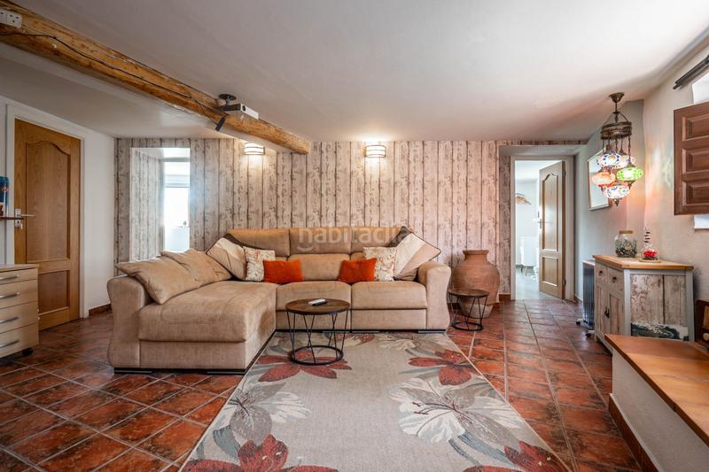 Foto d04d5946-a827-4987-bde9-690daf45640b. Xalet amb calefacció aparcament piscina a Guadix