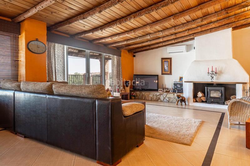 Foto d51b043d-fb8d-416e-9b72-53574dac47f9. Chalet espectacular casa en Guadix