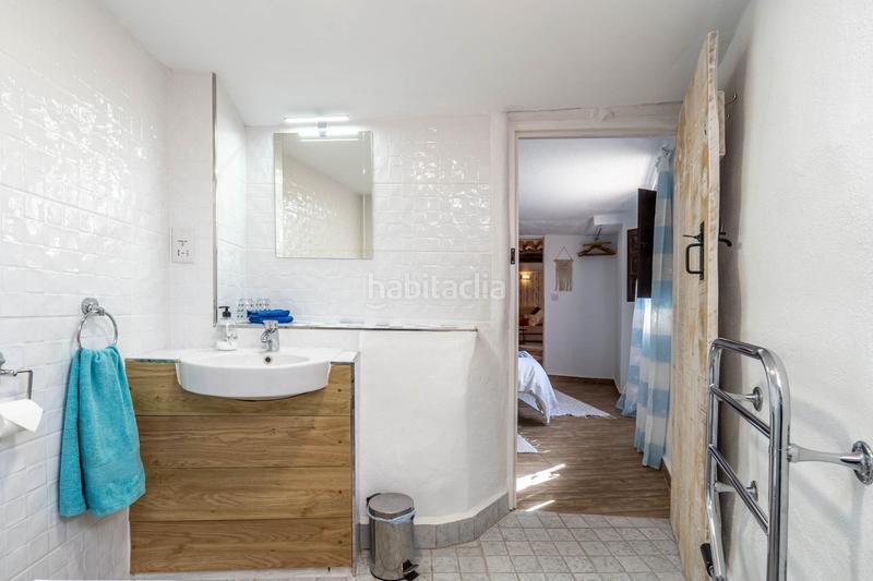 Foto f637949f-90b3-4e30-aba2-8c011d8e608c. Xalet amb calefacció aparcament piscina a Guadix