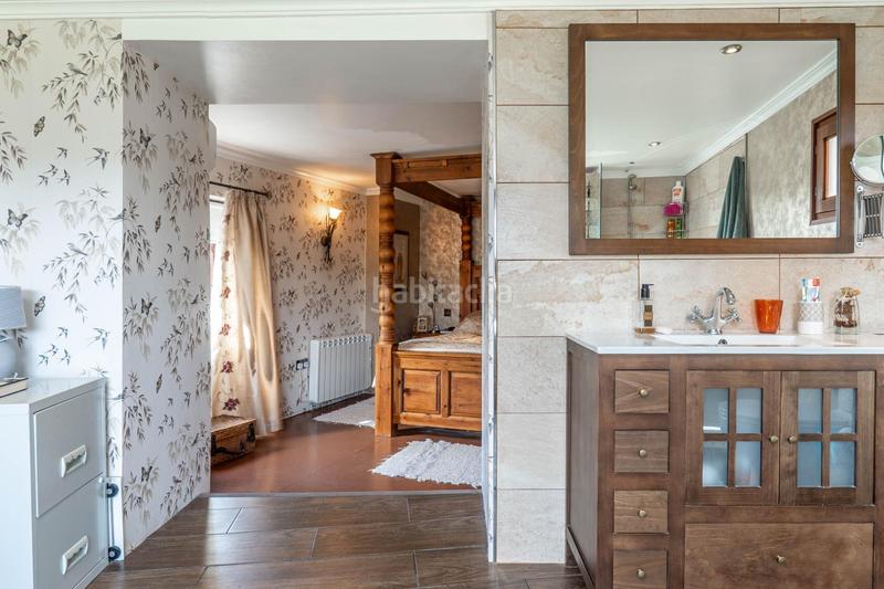 Foto f8cbda3a-a551-4b20-8781-2a9844ef46ec. Xalet amb calefacció aparcament piscina a Guadix