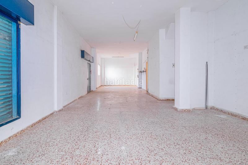 Foto 0d2f4d0e-fe66-4778-945d-e2278a041d47. Local comercial a la venta local haciendo esquina en el centro de durcal en Dúrcal