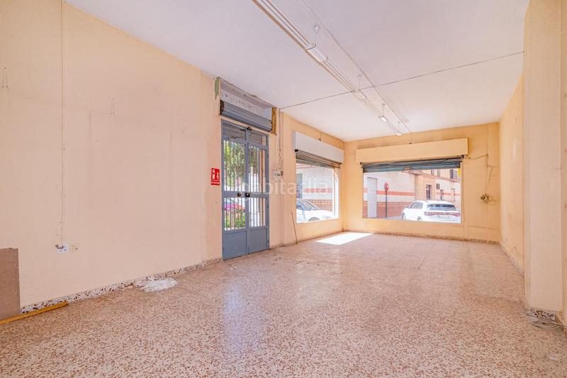 Foto 94496bd9-6652-4c51-b02c-9f0629161d07. Local comercial a la venta local haciendo esquina en el centro de durcal en Dúrcal