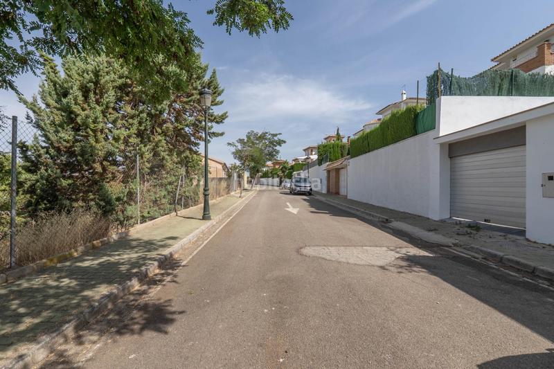 Foto 6ab319ce-c521-4f2e-99f4-5519ee933251. Residential plot in calle calle malva in Villa de Otura