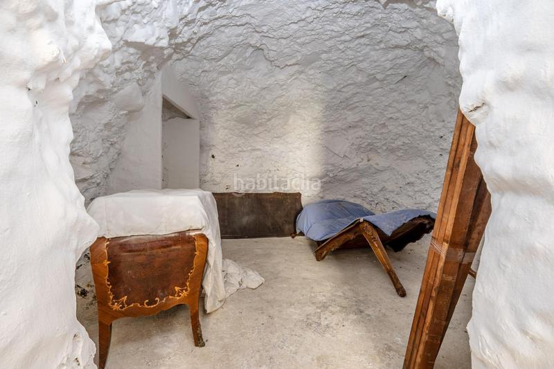 Foto af5147a2-0dfe-4850-b99d-7e31002f2eb4. Masía oportunidad casa cueva con patio y opción de edificar en Monachil
