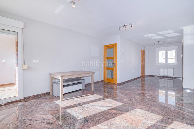 Foto a41a5fa3-c278-4e2b-bddb-18eb64454ebd. Casa pareada venta chalet pareado con luz natural y piscina privada en ogijares en Ogíjares