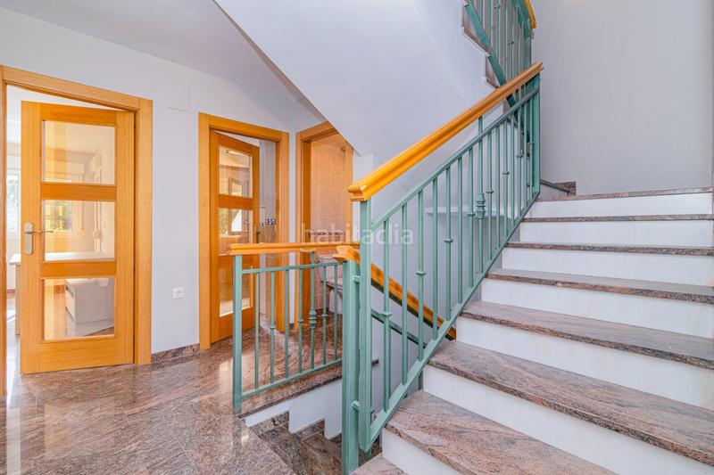 Foto d10bcb6c-843e-413b-a54a-ba38c122a824. Casa pareada venta chalet pareado con luz natural y piscina privada en ogijares en Ogíjares