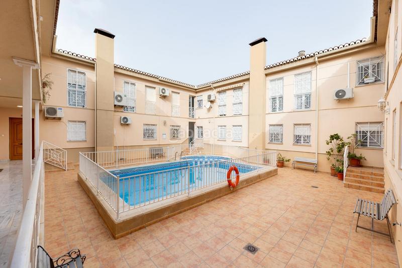Foto 297f73bf-0580-47d3-a8a9-db1c580e5e93. Piso magnifica vivienda en el corazon de cullar vega en Cúllar Vega