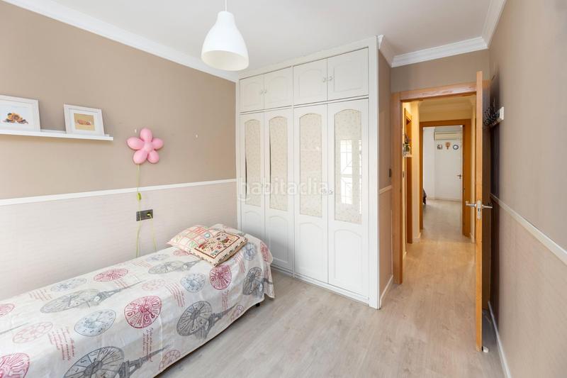 Foto c3d7d193-d877-4f26-b8c6-9c8a9f3edb2a. Piso magnifica vivienda en el corazon de cullar vega en Cúllar Vega