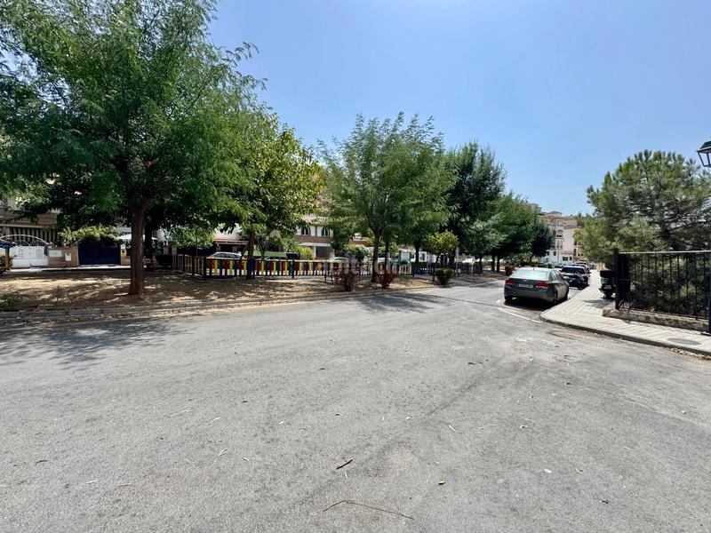 Foto 2d5d7d72-1e75-4df3-867c-658712c3e0e6. Planta baja se vende piso . en Cenes de la Vega