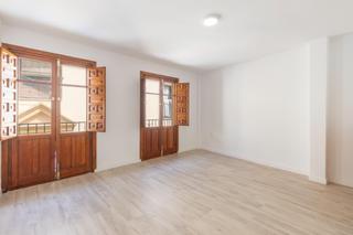 Pis  Calle de la calderería nueva. Piso reformado en la zona mas turística de granada con 3 dorm. y