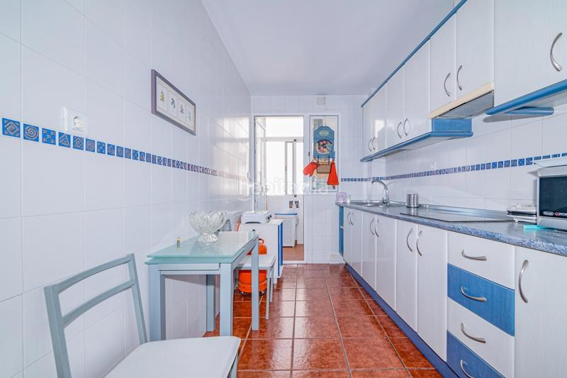 Foto 791e8f81-59fe-43ff-9891-f90db134347f. Appartement dans calle calle real de motril dans San Antón Armilla