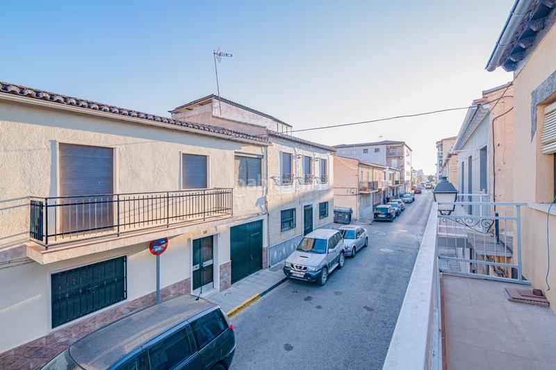 Foto 077645ea-5999-4437-9d93-3493dcd6abe9. Casa adosada adosada con garaje y patio por 125000! en Santa Fe