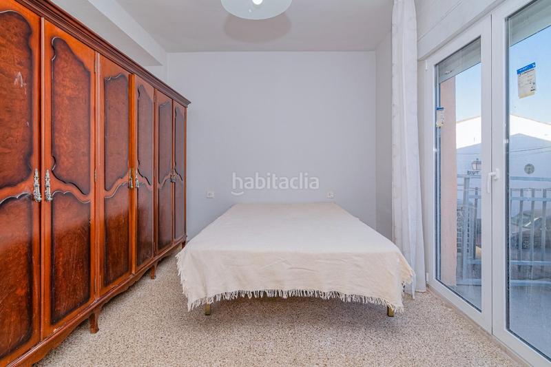 Foto 52e12239-0739-4dd1-8fa1-e32b91bd5353. Casa adosada adosada con garaje y patio por 125000! en Santa Fe
