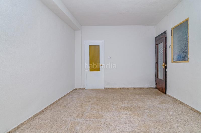 Foto bfccd1f7-a4c0-4208-97eb-54226f927a1f. Casa adosada adosada con garaje y patio por 125000! en Santa Fe