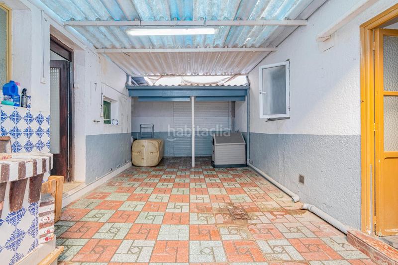 Foto e2da91d0-965d-44ea-abb2-4dbbec4417d6. Casa adosada adosada con garaje y patio por 125000! en Santa Fe