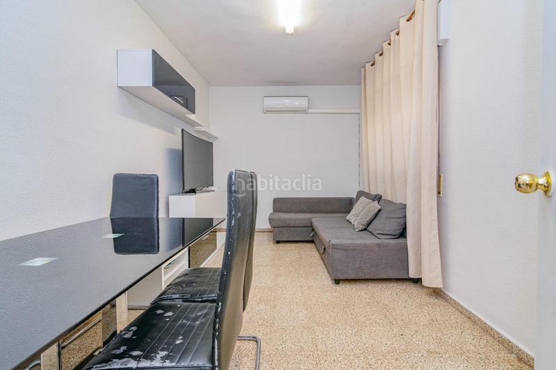 Foto fcd77bcc-12b7-42e9-8cb9-6fca400053ea. Casa adosada adosada con garaje y patio por 125000! en Santa Fe