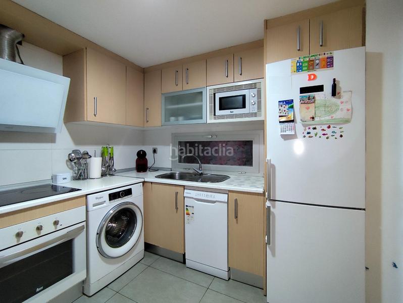 Foto f894d144-aa35-4989-8b28-b5b875d2f366. Appartamento con riscaldamento parcheggio piscina in Armilla