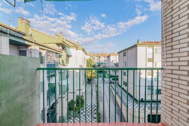 Foto 7bd7c9ce-bd97-472a-b01f-123820a9cb4d. Appartamento con riscaldamento in parque nueva Granada Granada