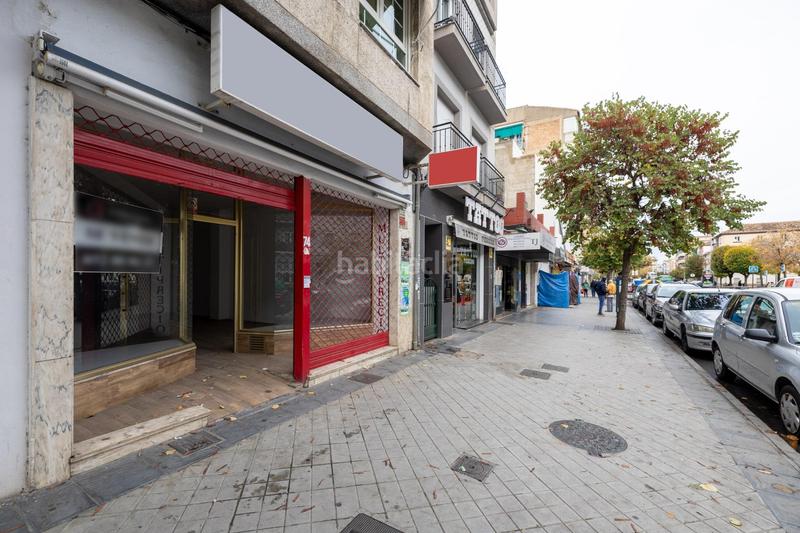 Foto 6b26738d-922f-4ac0-b62e-e2ac12c9bd24. Local comercial a Barrio de Zaidín Granada