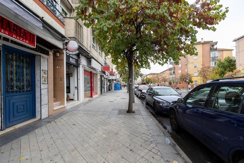 Foto 96c12a81-16ed-4b13-ac14-21d67e46ff64. Local comercial a Barrio de Zaidín Granada