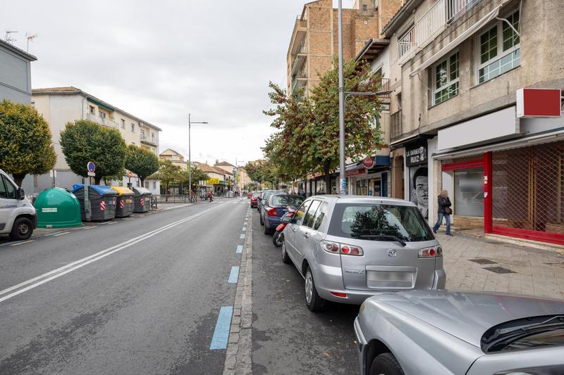 Foto 9c491c53-e248-4244-bf5a-7ef46ce1dd84. Local comercial a Barrio de Zaidín Granada