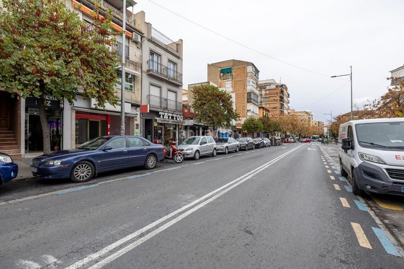 Foto b744f8eb-e8c7-4439-86d6-11c5d71a90d3. Locale commerciale in Barrio de Zaidín Granada