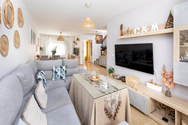 Foto ad8133ed-09e0-4a7c-a07a-644556fbab36. Maison jumelée avec chauffage parking dans Belicena Vegas del Genil