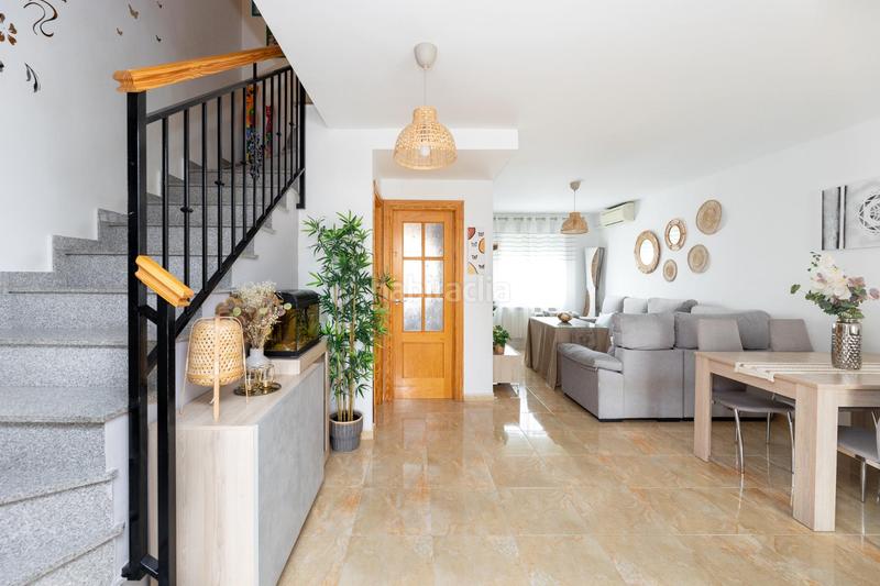 Foto e988b3f2-2cb2-48b4-bd83-e2fa6083122f. Maison jumelée avec chauffage parking dans Belicena Vegas del Genil