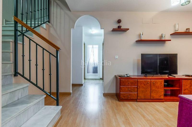 Foto a3ba5b72-dabb-4708-b612-57a41b3490ef. Casa amb aparcament a Malahá (La)