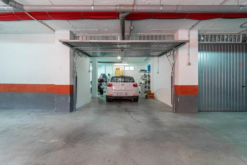 Foto b925f7a2-791d-43e3-b500-256379764d8c. Casa amb aparcament a Malahá (La)