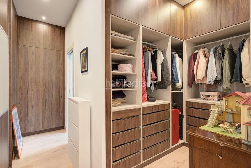 Foto 9e403116-6c39-4a61-8a8c-6eec4ef61992. Maison jumelée avec parking piscine dans Rosaleda - Juventud Granada