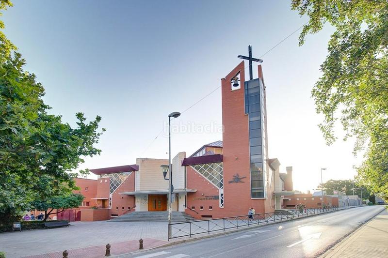 Foto a4c5582a-07fd-4375-a3ff-d472f4ace6fc. Maison jumelée avec parking piscine dans Rosaleda - Juventud Granada