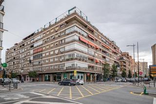 Piso  Calle de mndez nez. Piso en mndez nez con cochera en el mismo edificio